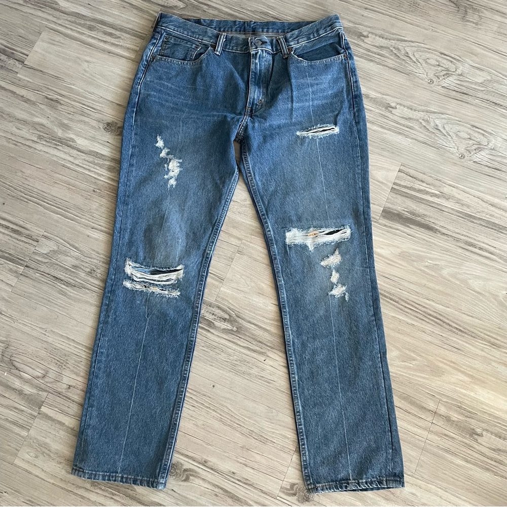 Men’s Levi’s Distressed Jeans
